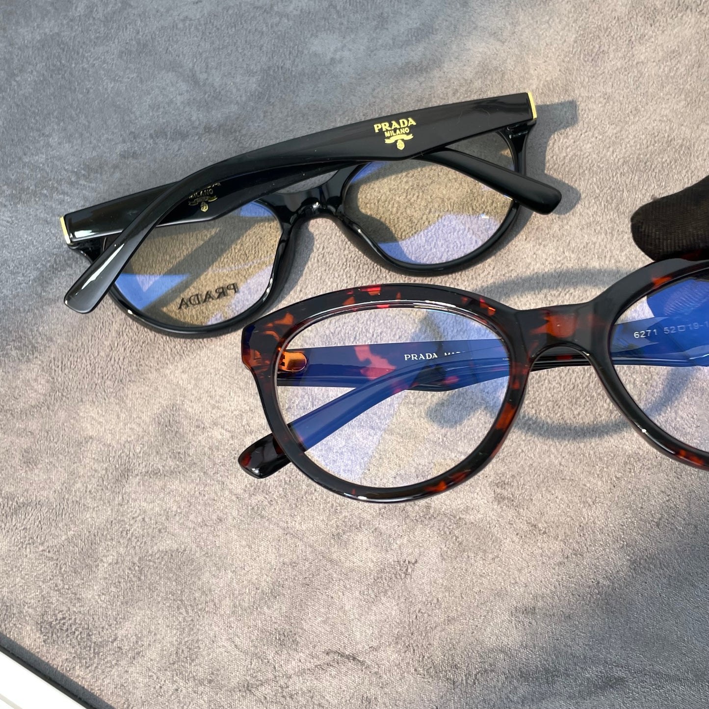 PRADA Optic